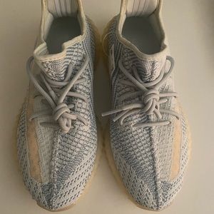 Yeezy Cloud (non reflective)